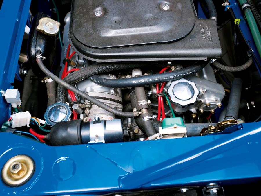  Lancia Stratos Stradale by Carrozzeria Bertone 1976 года  (фото 13 из 14)